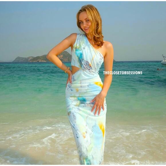 ZARA BLOGGER FAVE!!! Fitted Midi Dress NWT - Picture 4 of 16